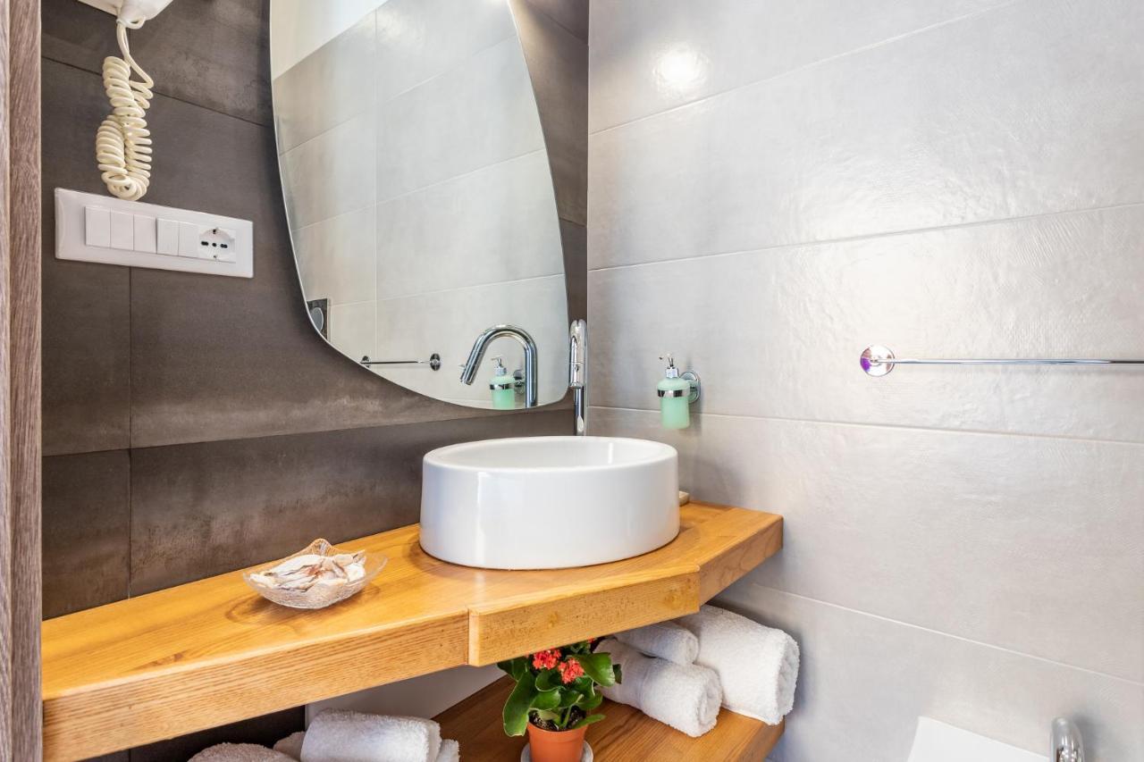 Quartu SantʼElena Vittoria Rooms מראה חיצוני תמונה
